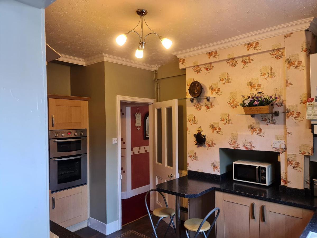 Вилла 4Br Sea View Escape-Near Snowdonia& Coastal Trails Penmaenmawr Экстерьер фото